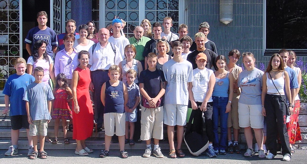 2001 08 25 Réception devant la mairie de Pontcharra Echange jeunes APR